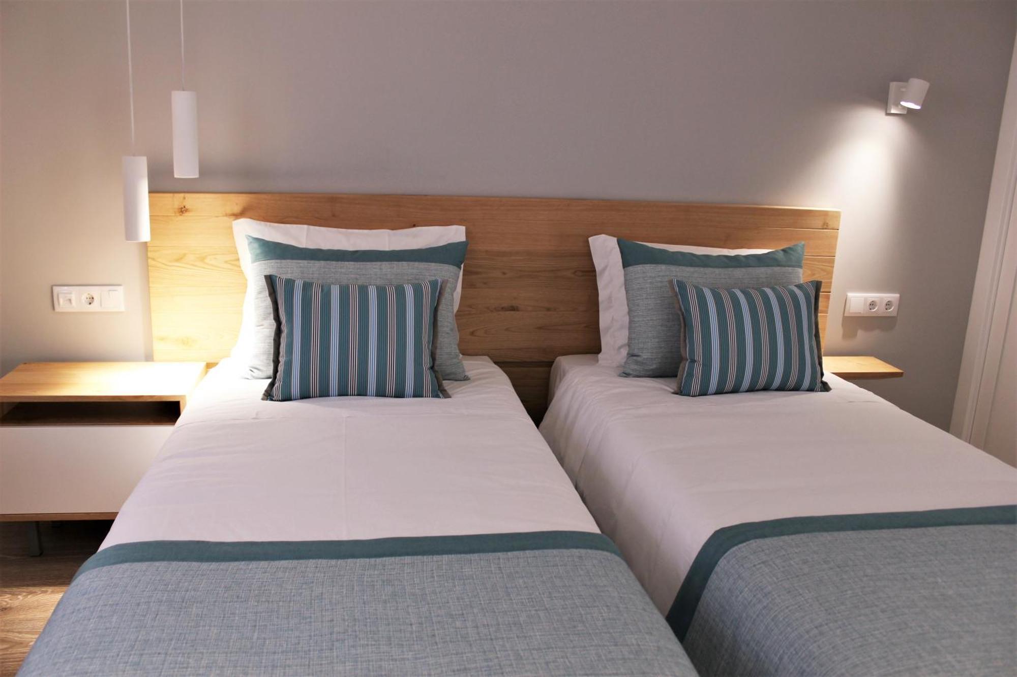 Cardeal Suites & Apartments Faro Room photo